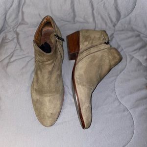 Downsizing Sale: Sam Edelman Petty Boots- Sz10W